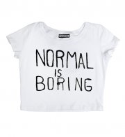 Короткая футболка-топ Normal is boring